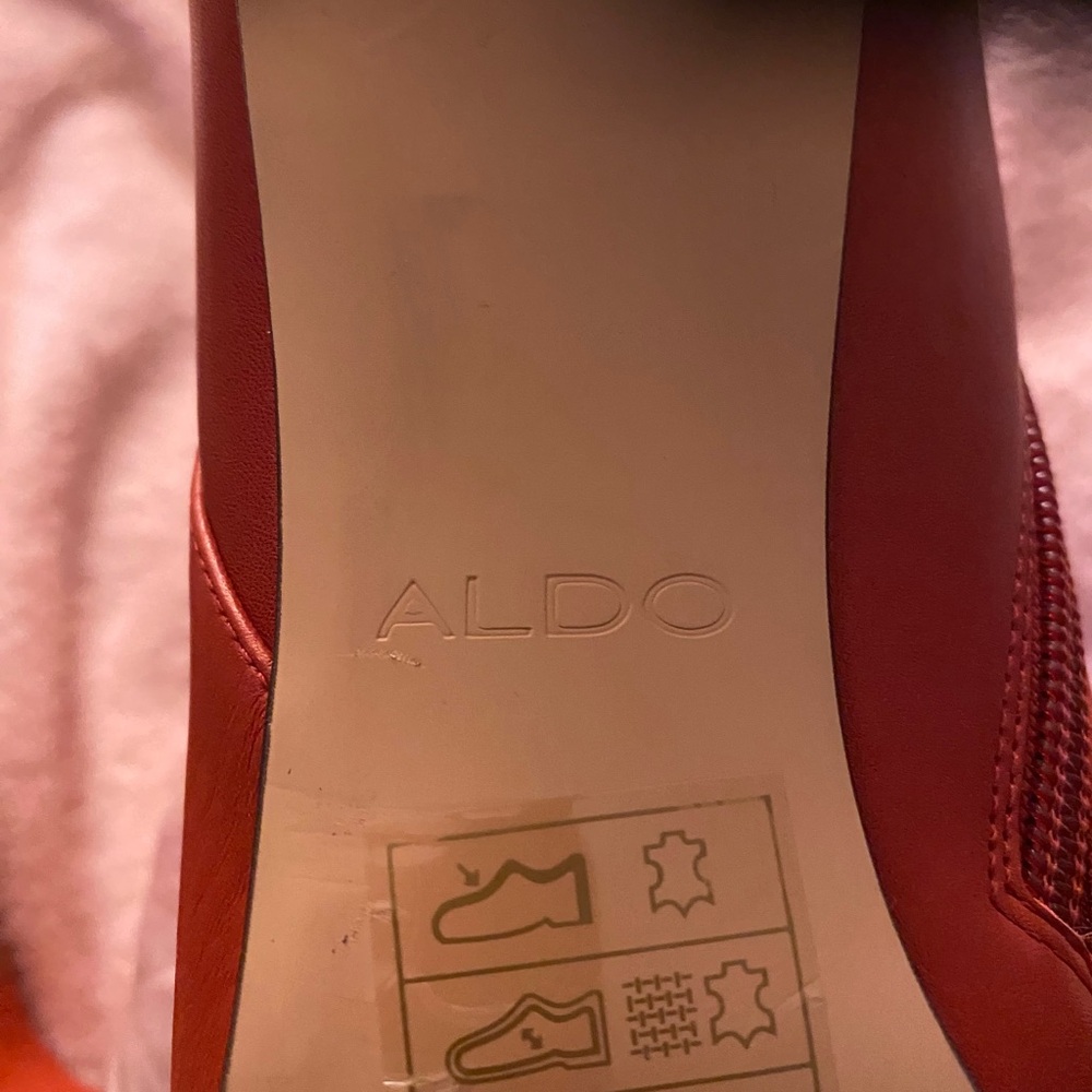 Aldo Chic Red Heeled Boots - Picture 5 of 6